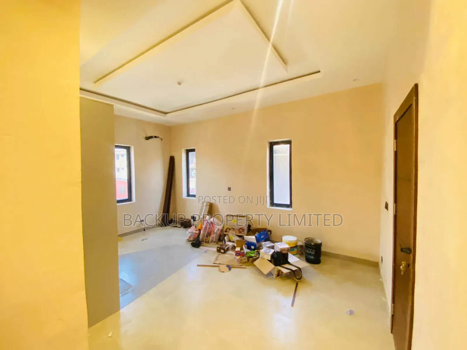 3bdrm Apartment in Shomolu / Shomolu for sale