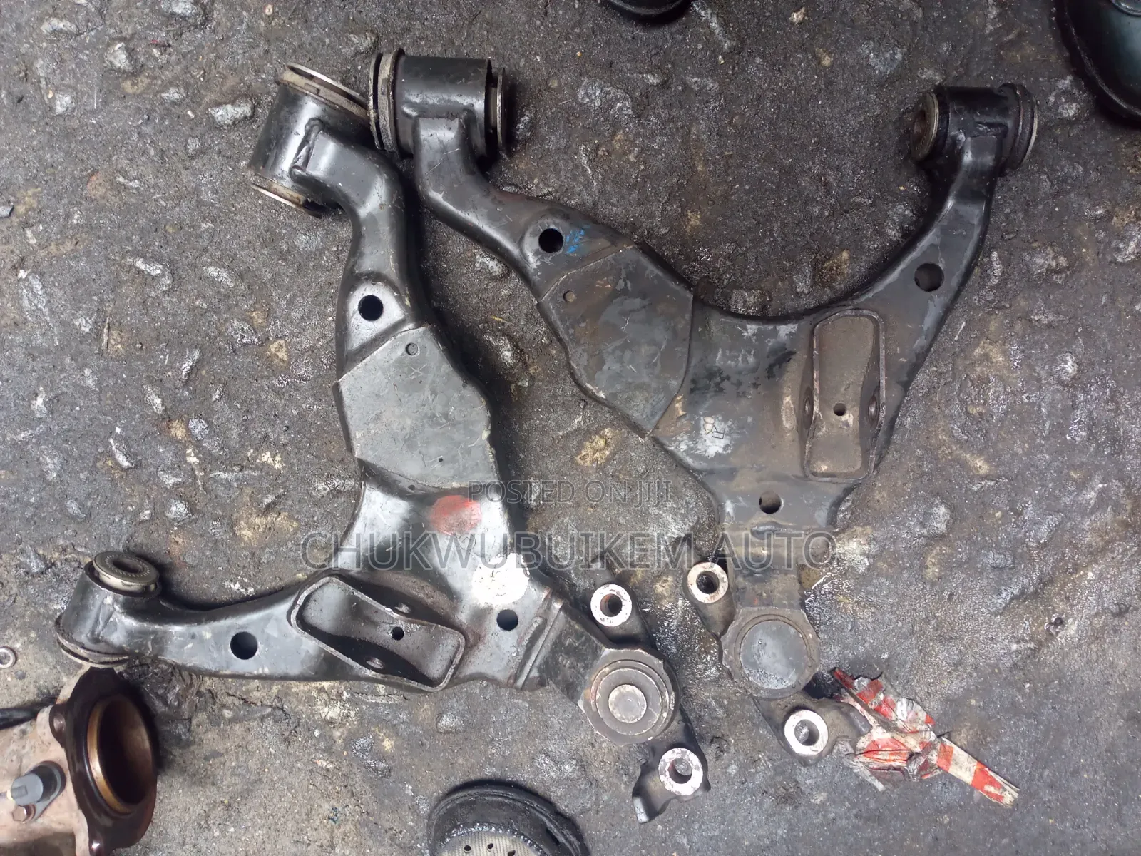 Lower Arm for Toyota 4runner 2005