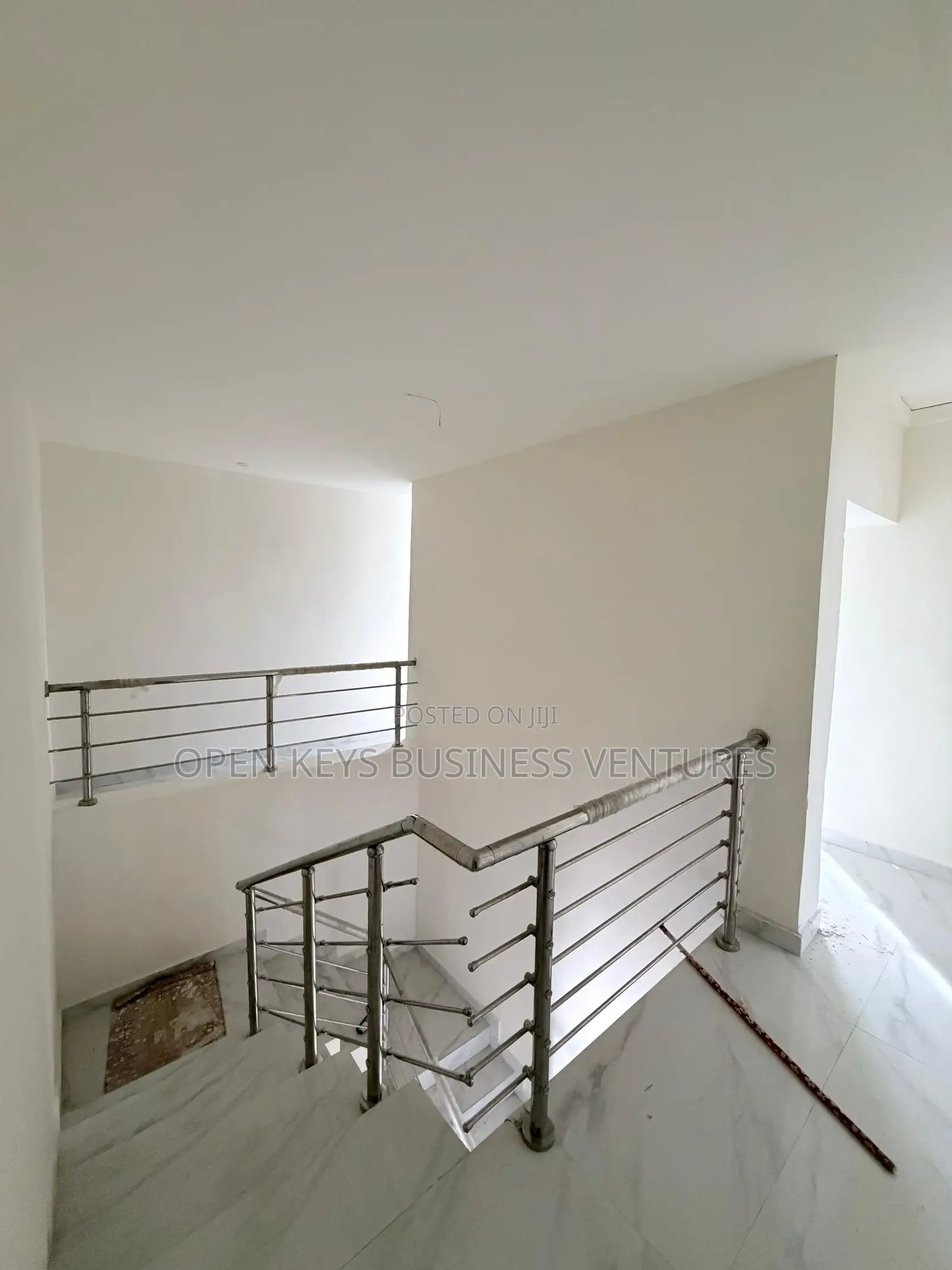 4bdrm Duplex in Airforce, Bashorun, Akobo for sale