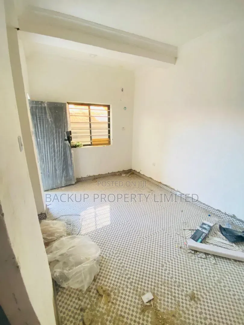 Studio Apartment in Shomolu / Shomolu for rent