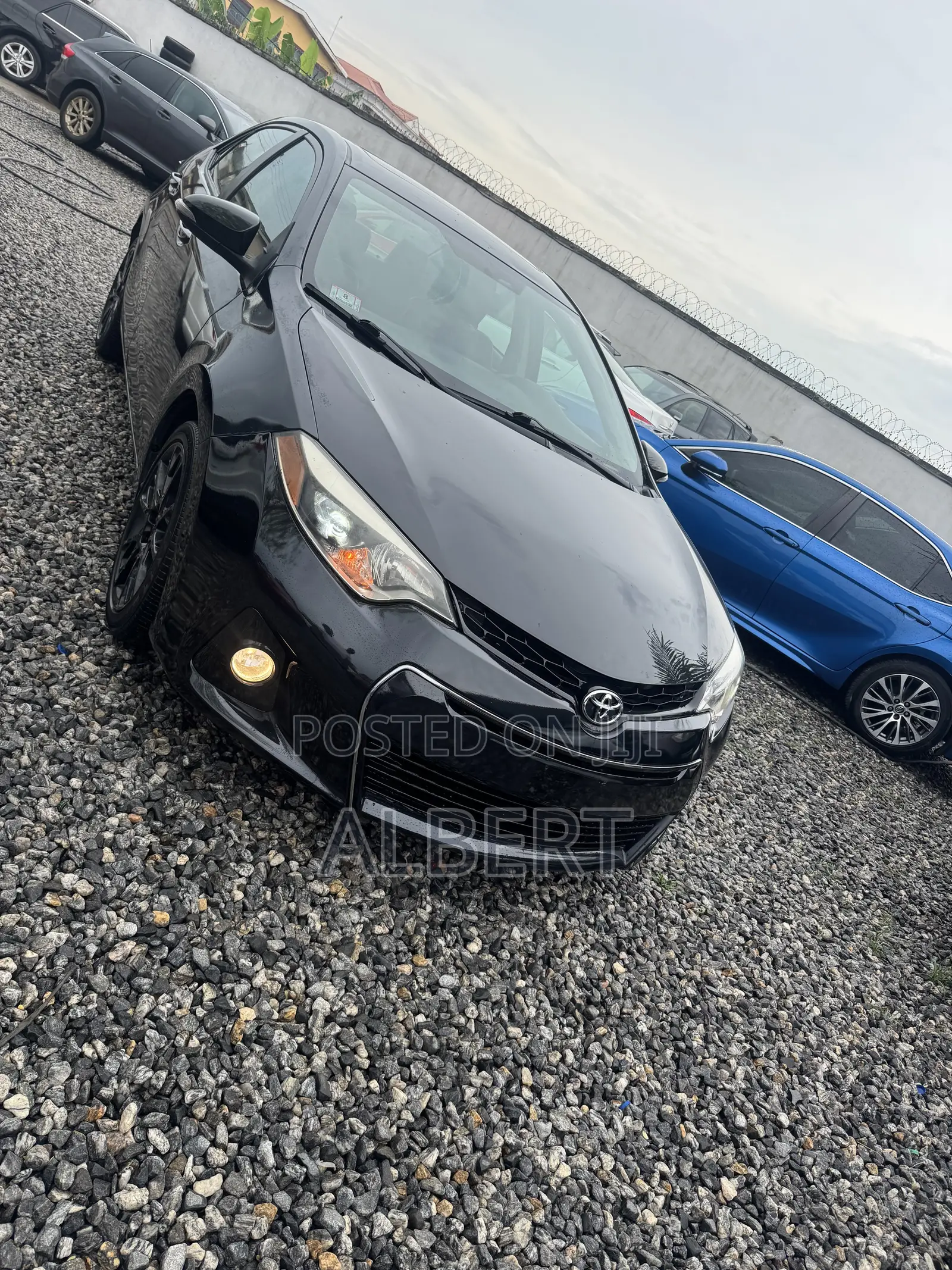Toyota Corolla 2016 Black