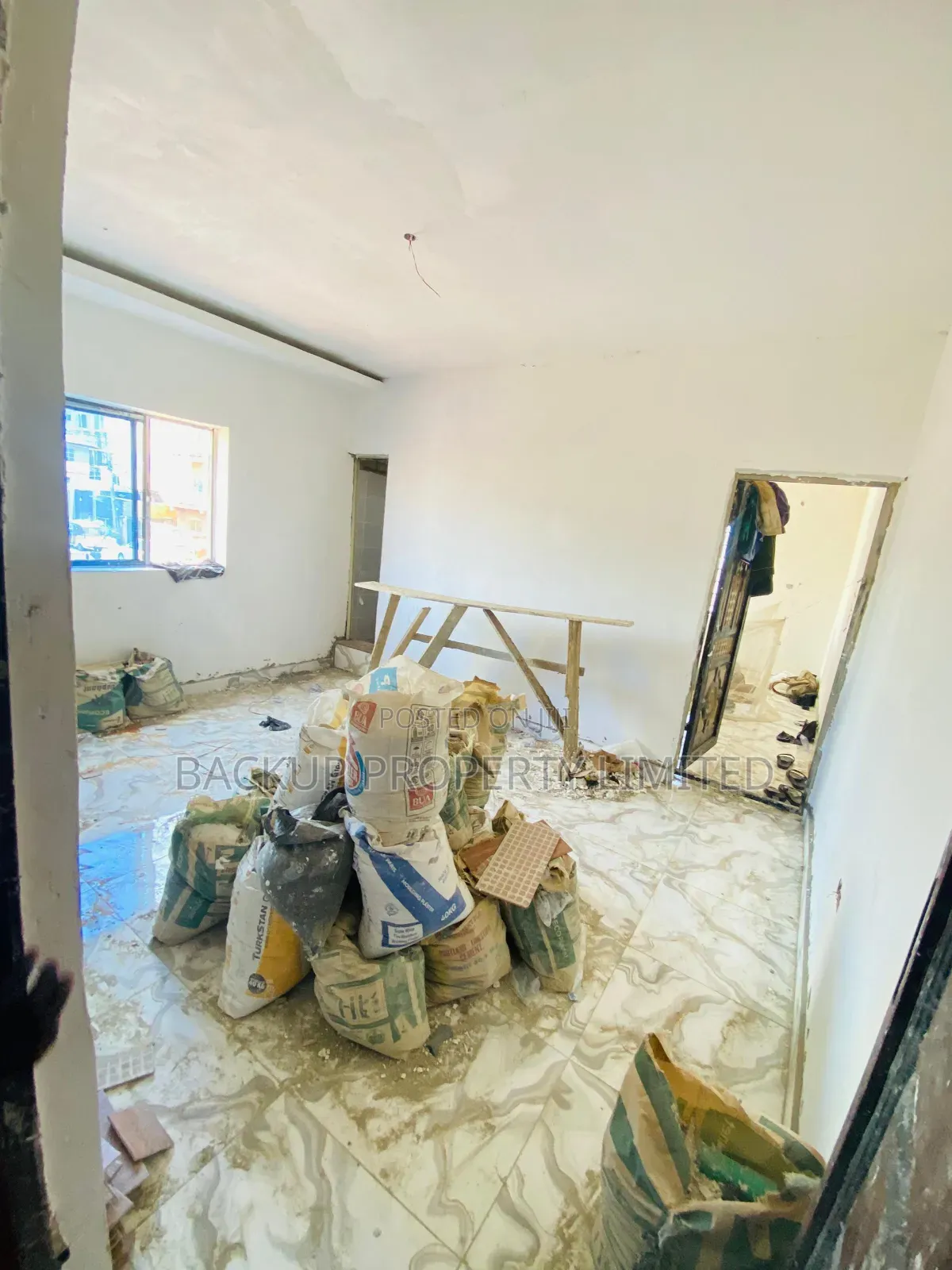Studio Apartment in Shomolu / Shomolu for sale