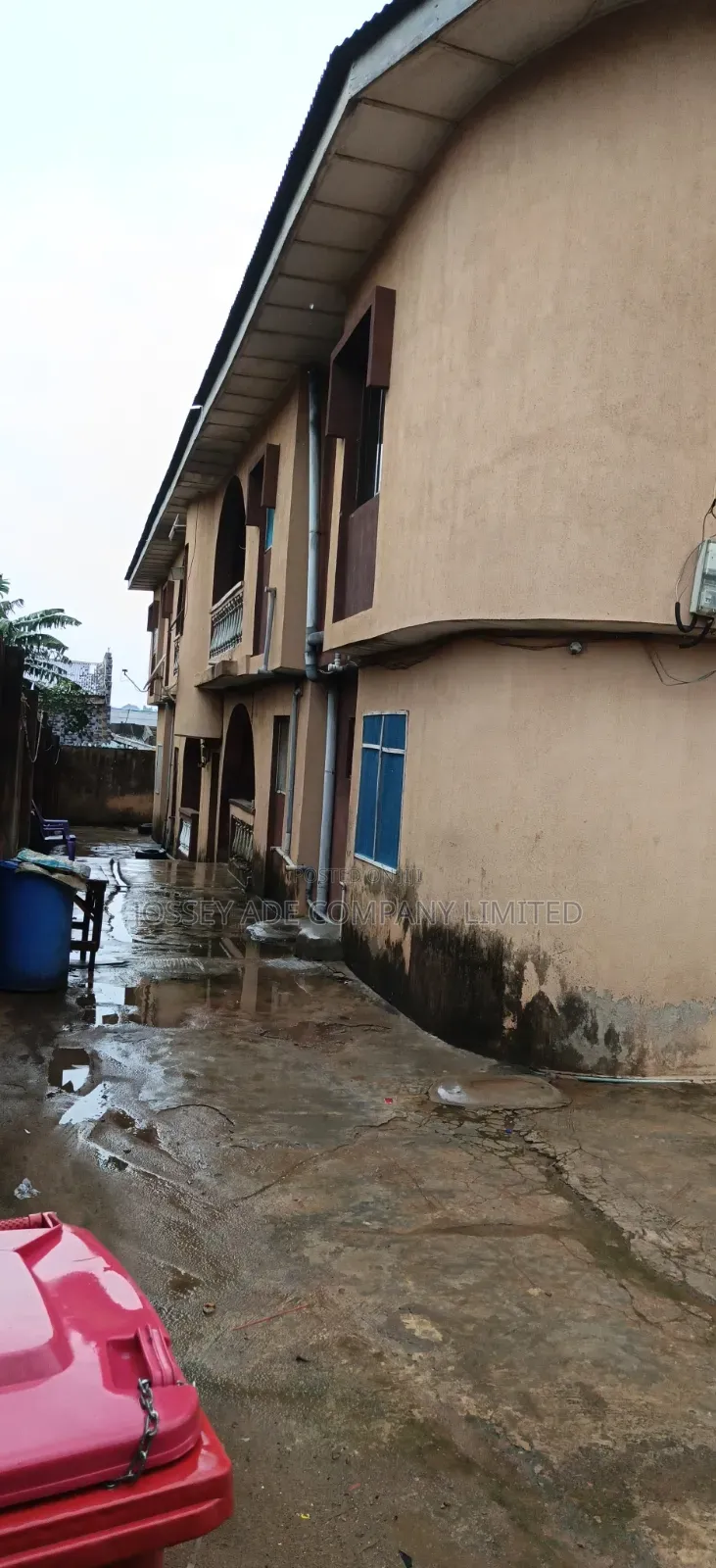 3bdrm Block of Flats in Ipaja / Ipaja for sale