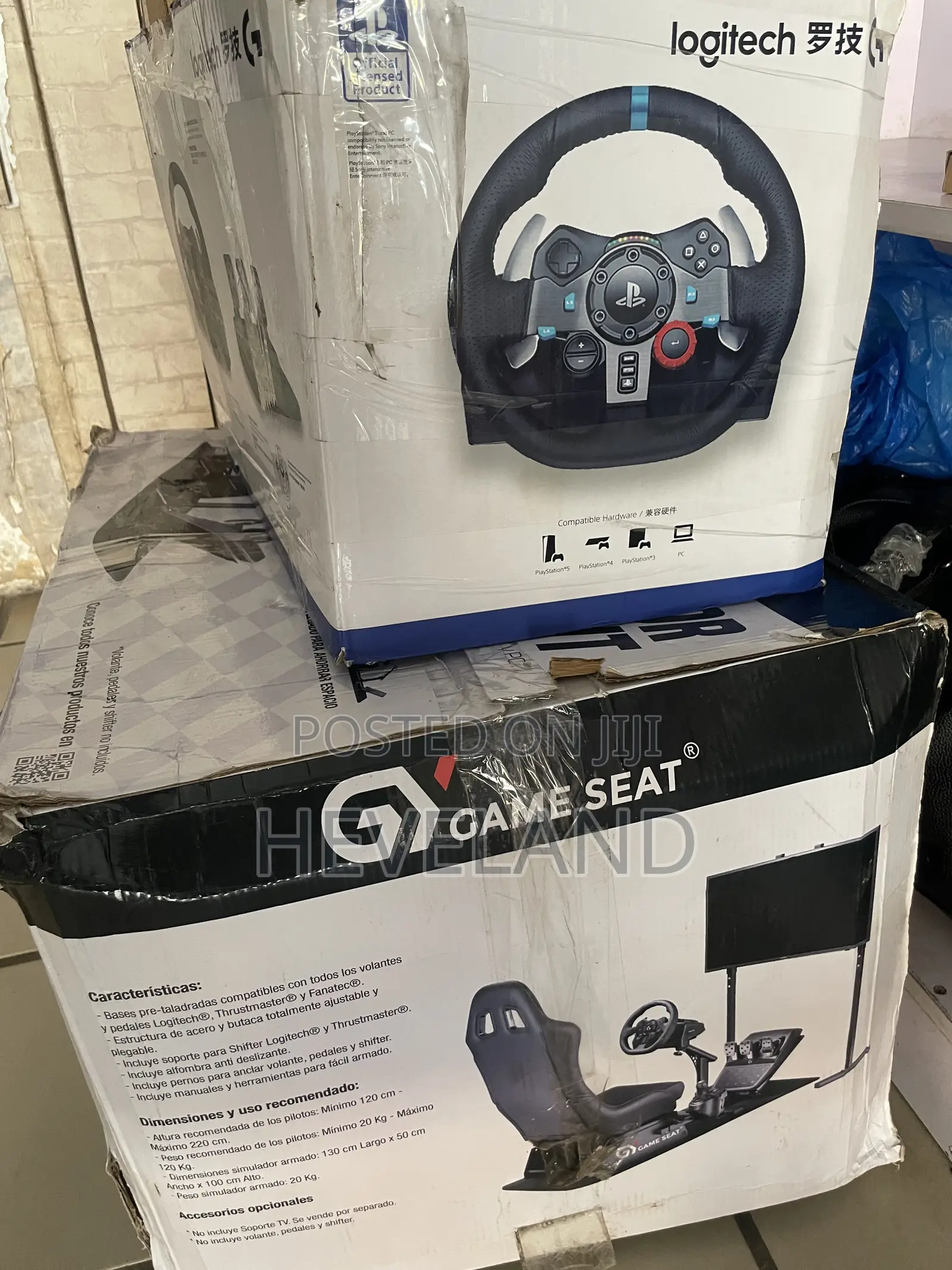 Logitech Simulator Cockpit and Driving Force