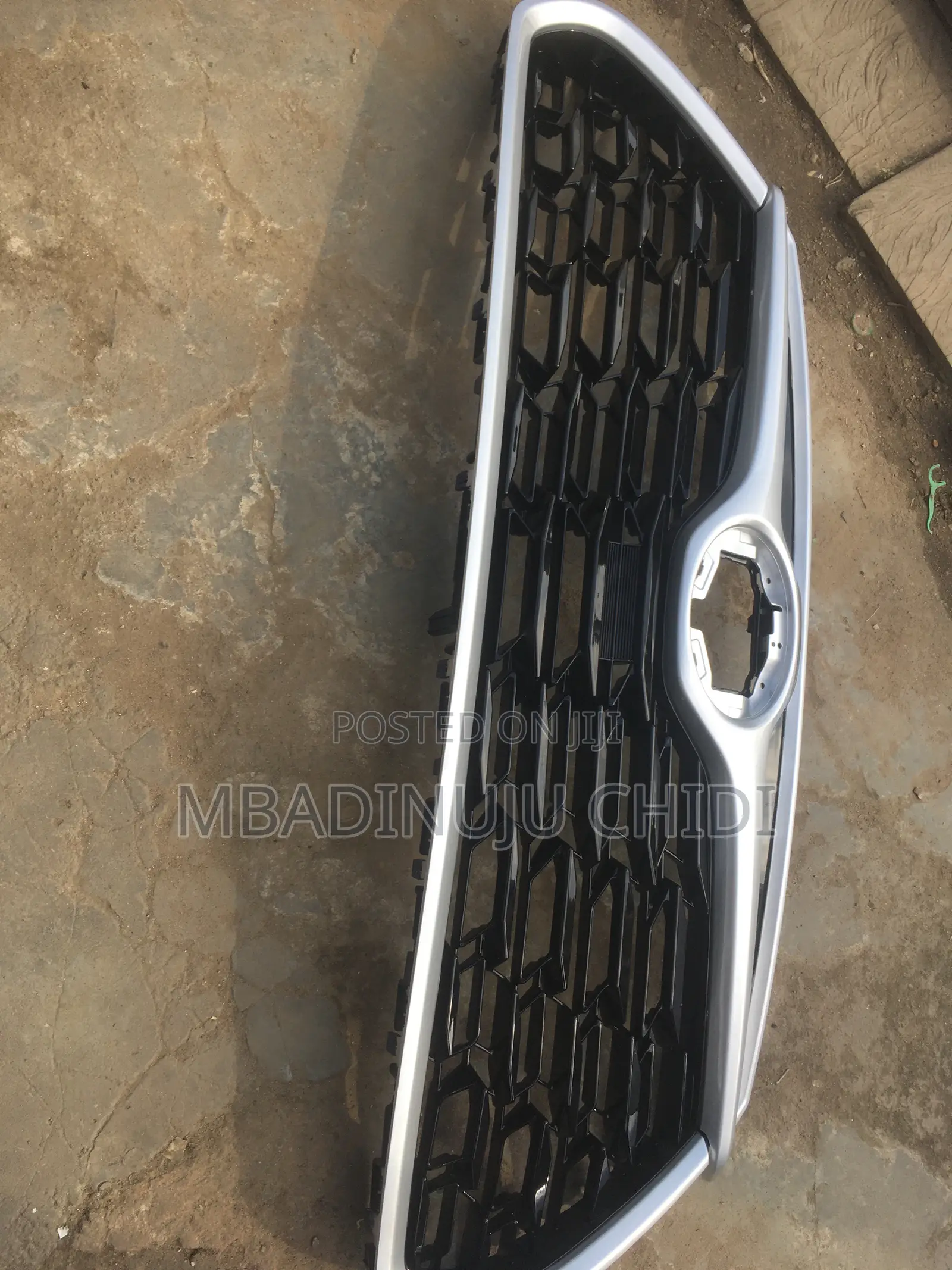 Front Grille Highlander 2025