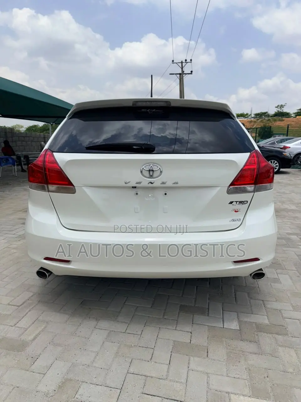 Toyota Venza XLE 2011 White
