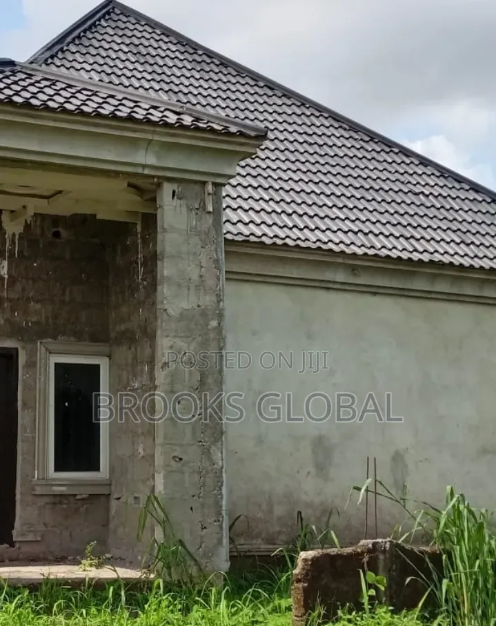 3bdrm Bungalow in Warri for sale