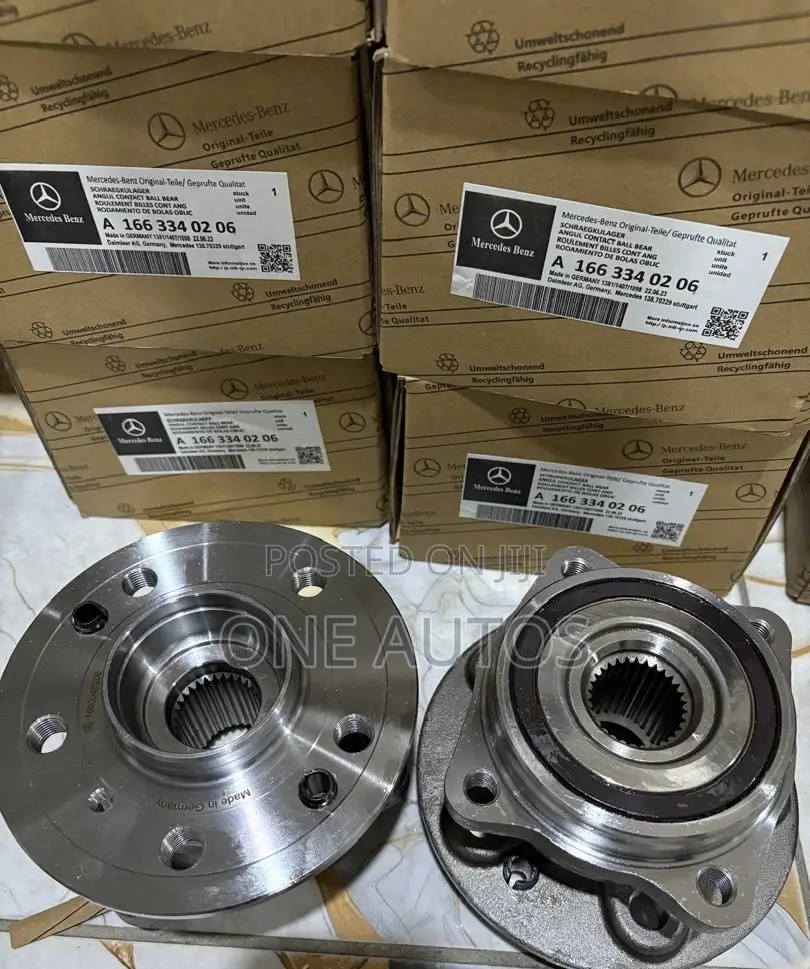 Mercedes-Benz Front Hub