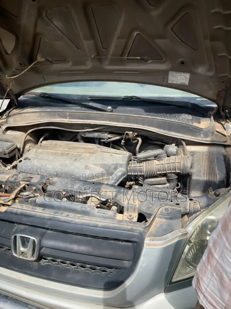 Honda Pilot 2004 Silver