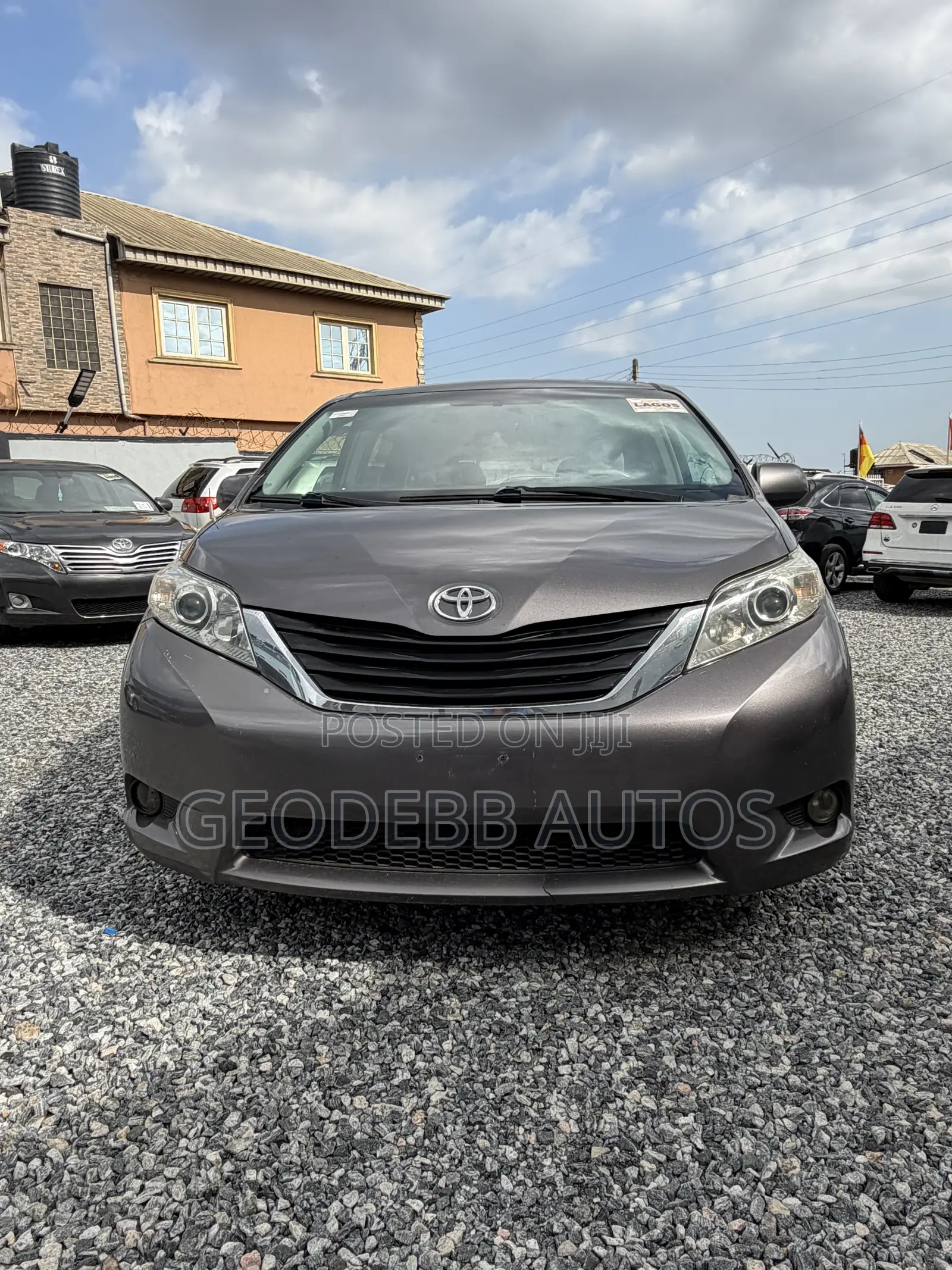 Toyota Sienna LE FWD 8-Passenger 2013 Gray
