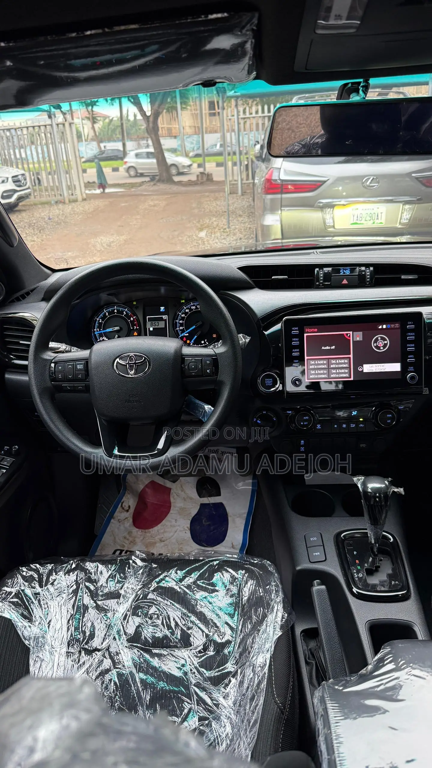 New Toyota Hilux 2025 Black
