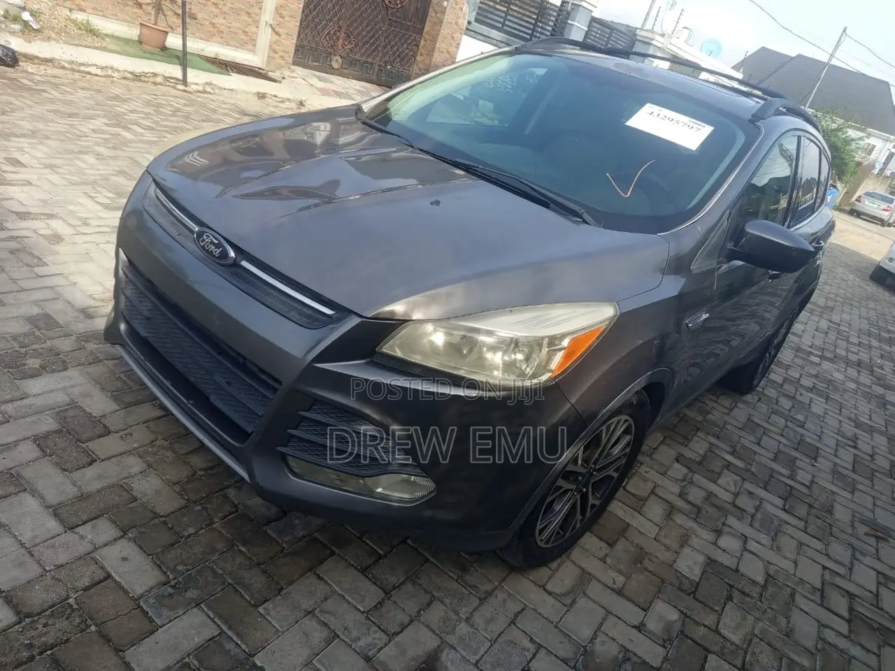 Ford Escape SEL 2013 Gold