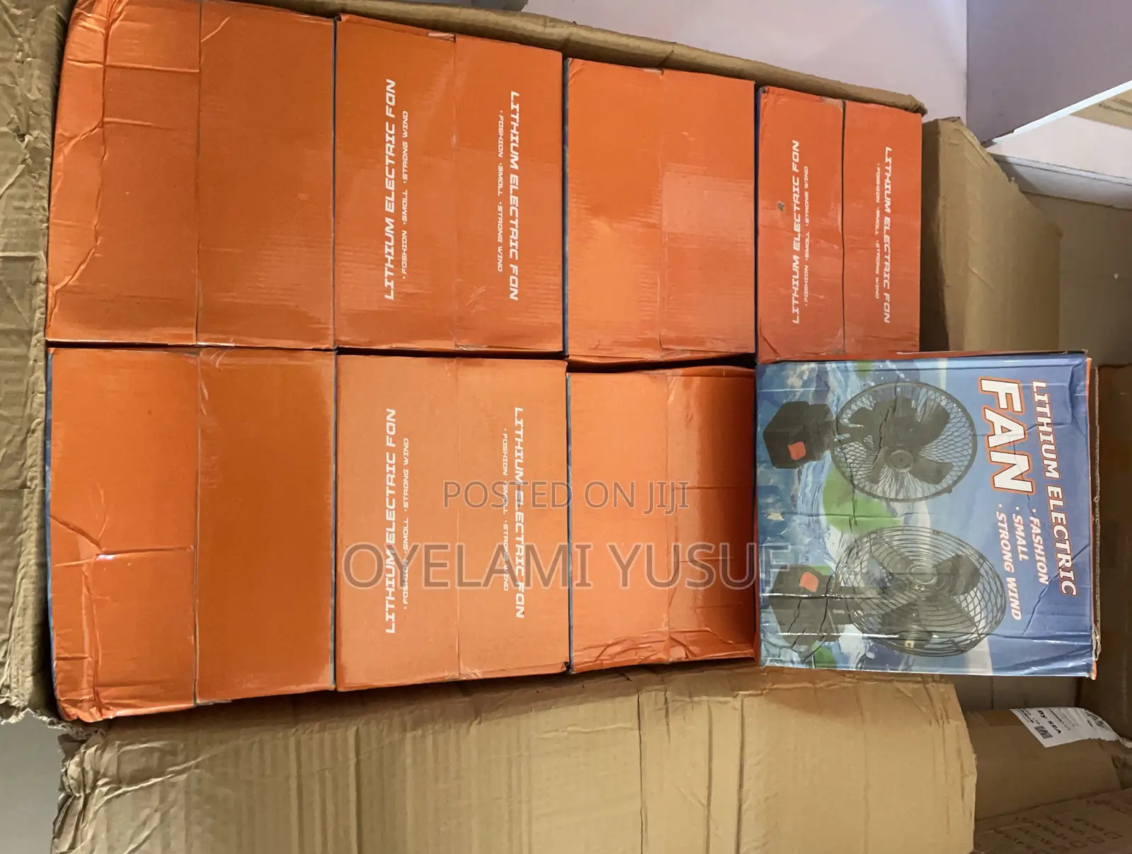 8inches Table/Desk Lithium Electric Fan With 2 ( 15,000 )Batteries