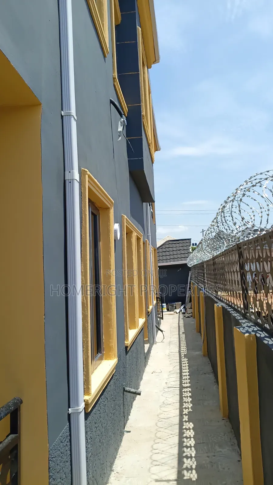 Furnished Mini Flat in Egan for rent