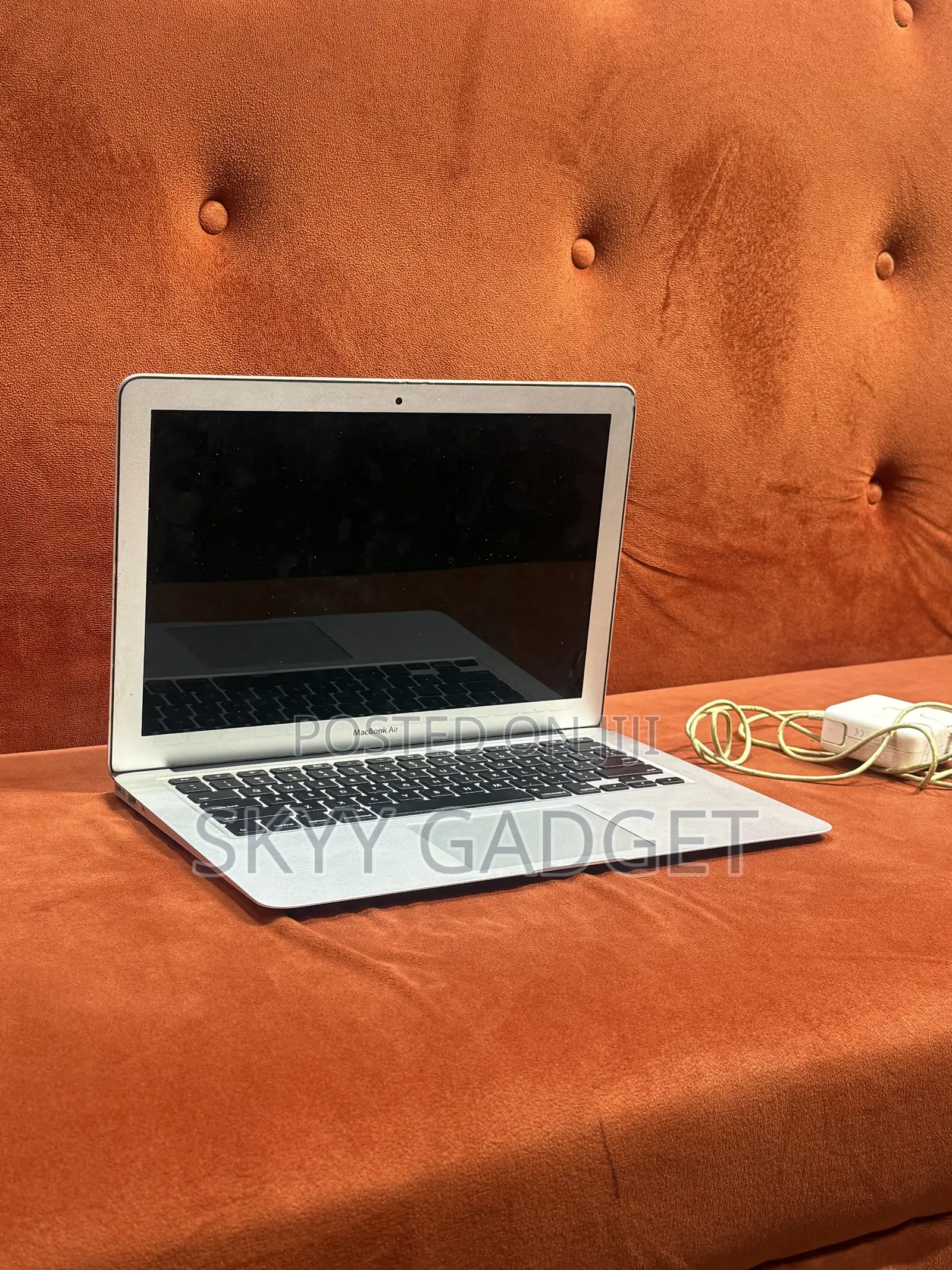 Laptop Apple MacBook Air 2017 8GB Intel Core i5 SSD 256GB