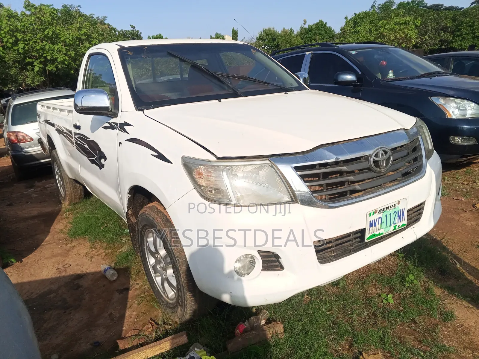 Toyota Hilux 2.5 D-4D 4X4 SRX 2012 White