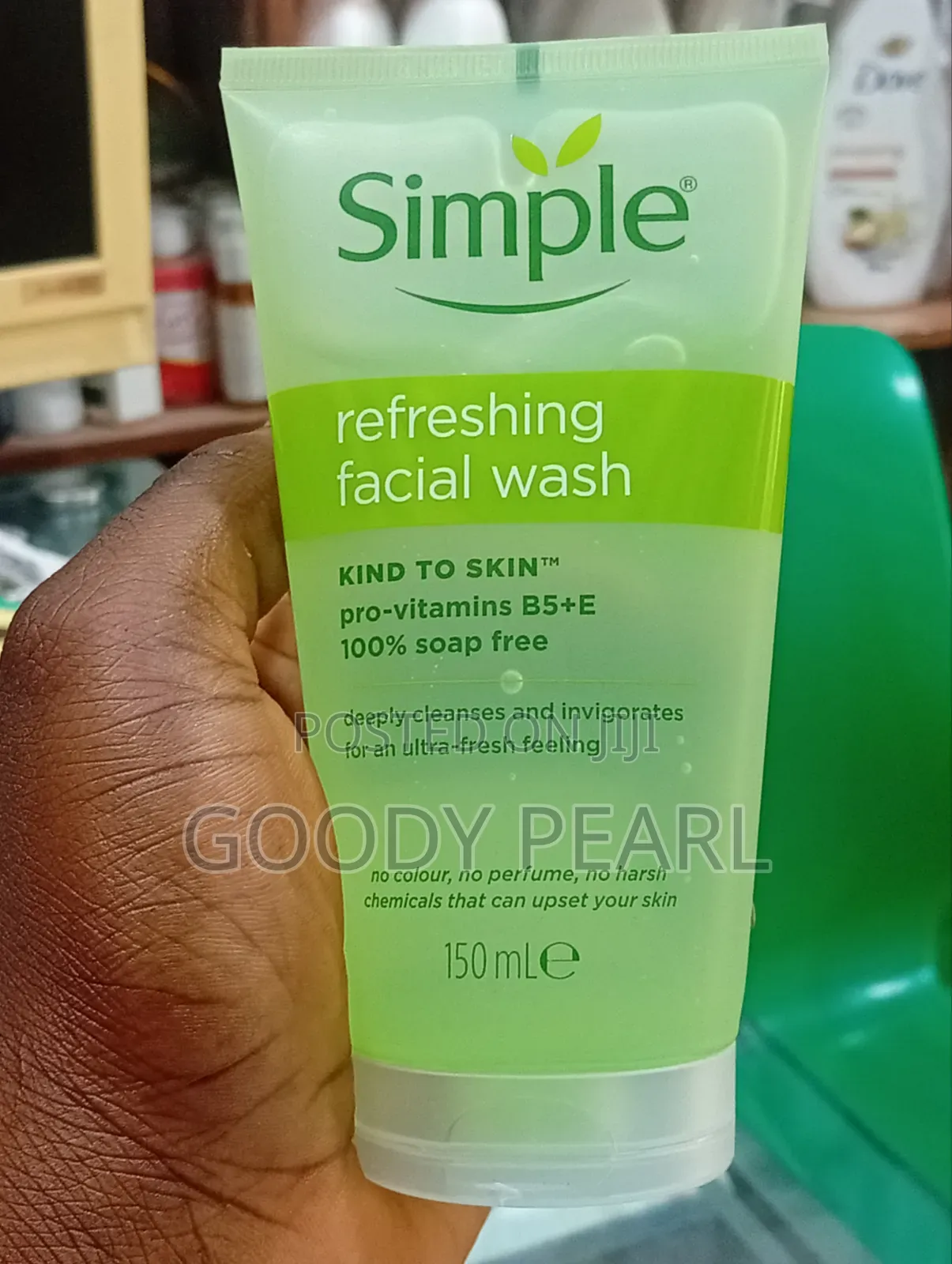 Simple Refreshing Facial Wash