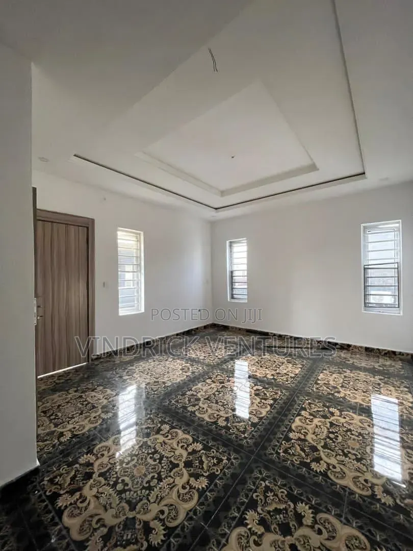 2bdrm Apartment in Apartment At Off for sale