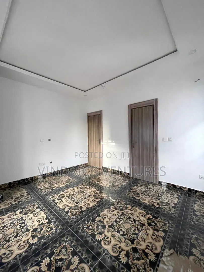 2bdrm Apartment in Apartment At Off for sale