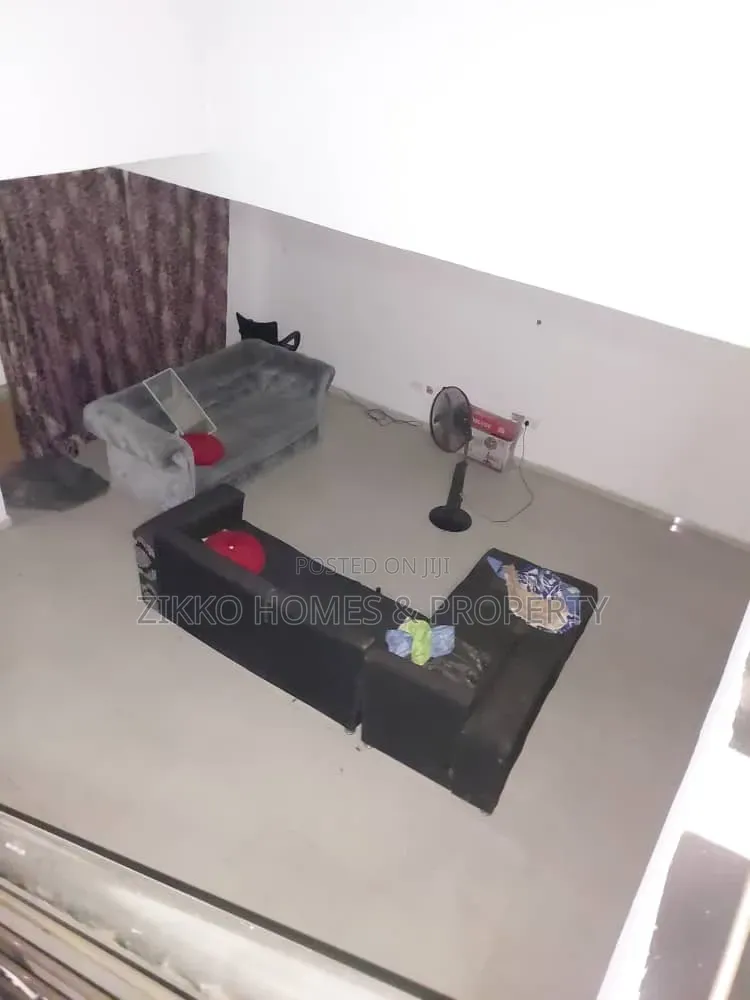 3bdrm Townhouse/Terrace in Lekki Gardans Phase, Abraham Adesanya Estate