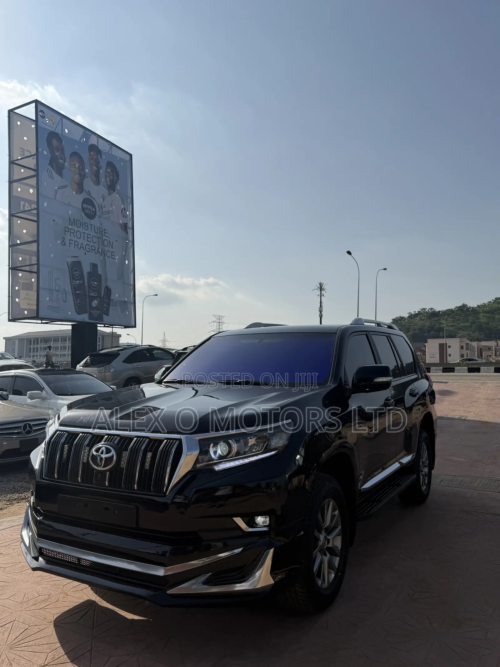 Toyota Land Cruiser Prado 2021 Black