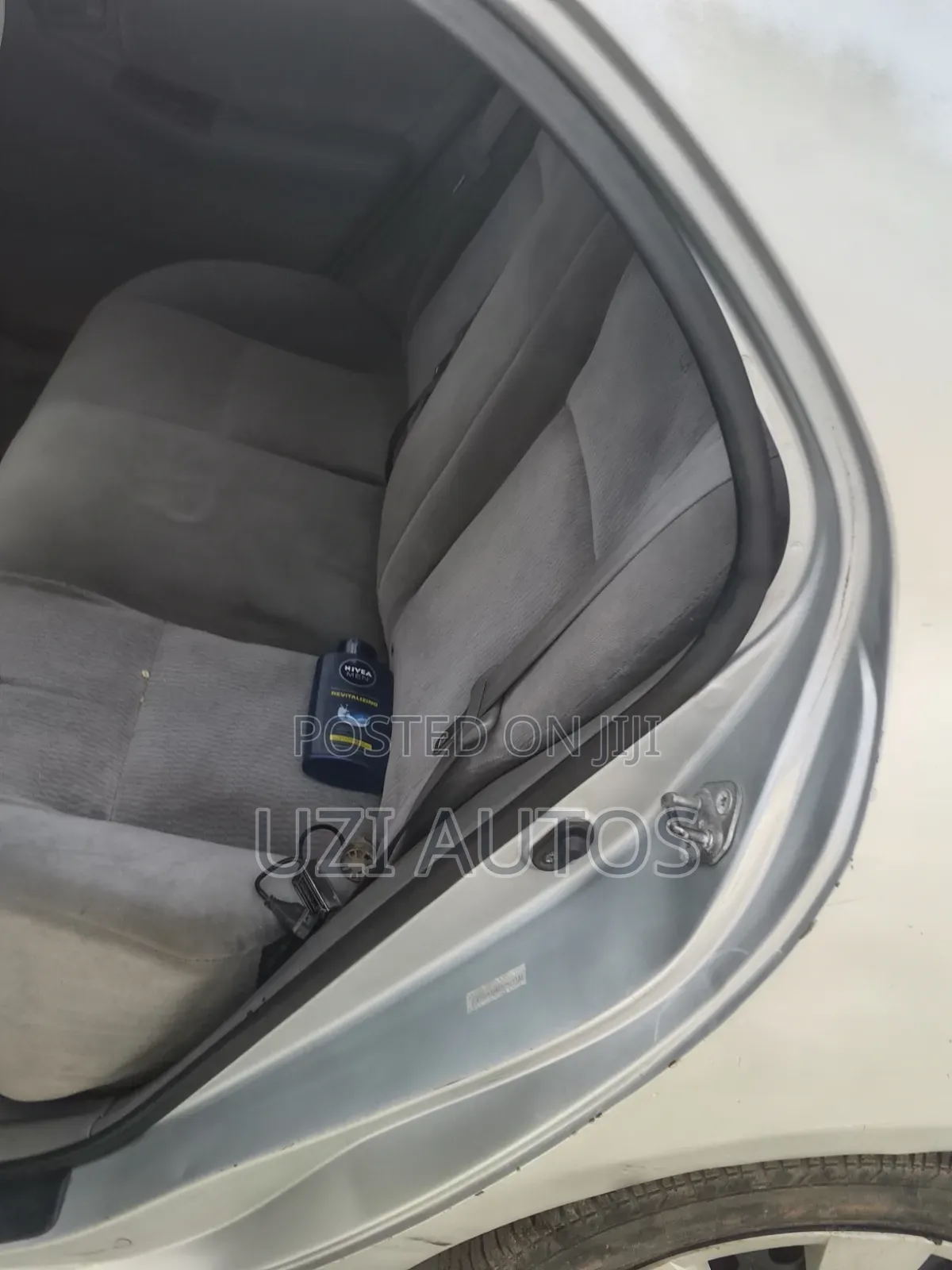 Toyota Corolla LE 2006 Silver