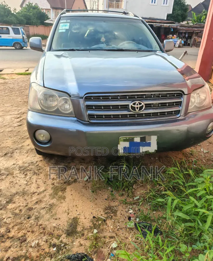 Toyota Highlander 2004 Gray
