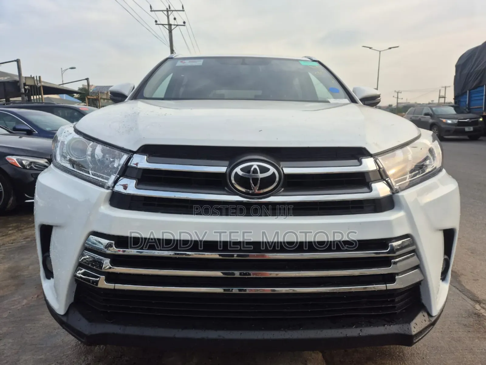 Toyota Highlander XLE 4dr SUV (3.5L 6cyl 6A) 2015 White