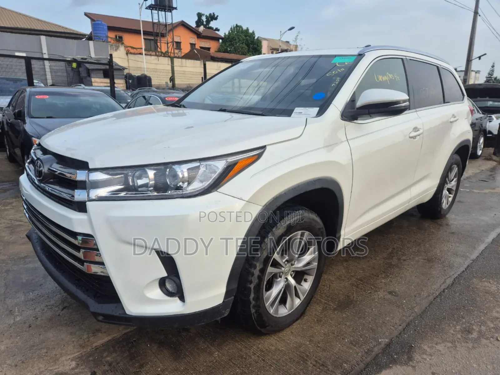 Toyota Highlander XLE 4dr SUV (3.5L 6cyl 6A) 2015 White