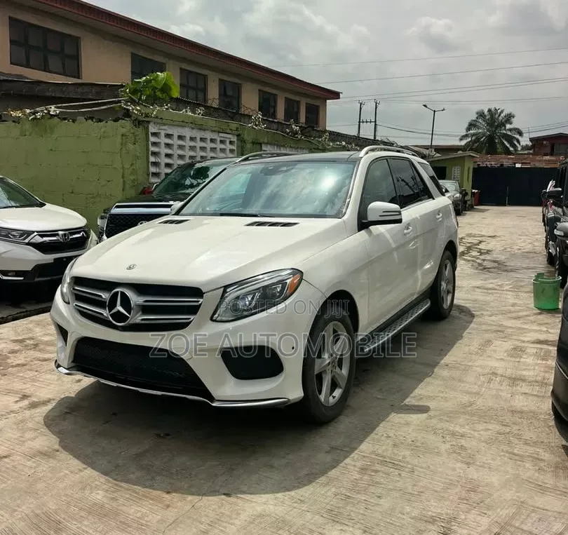 Mercedes-Benz GLE-Class 2019 White