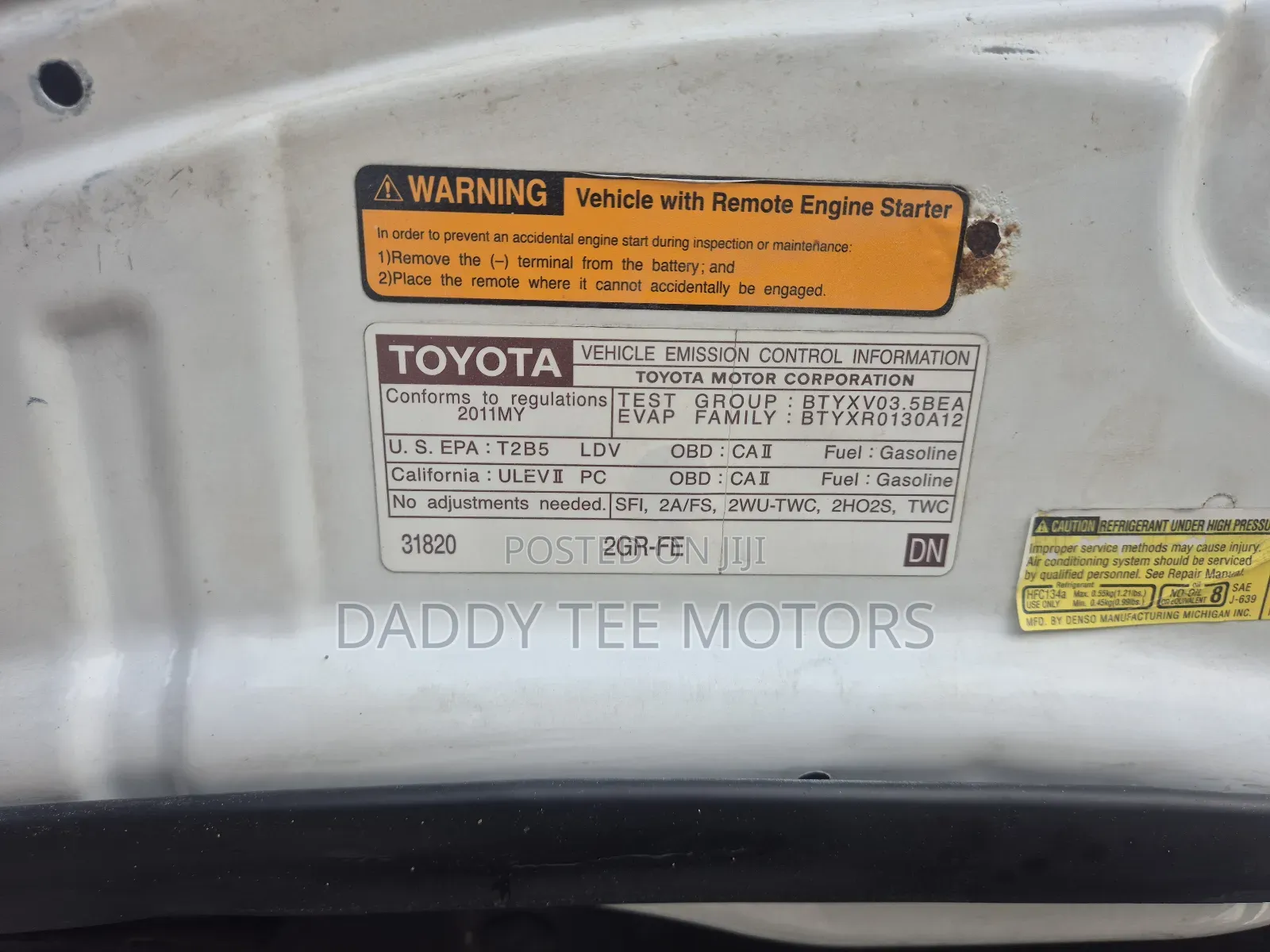 Toyota Camry SE V6 4dr Sedan (3.5L 6cyl 6A) 2011 White