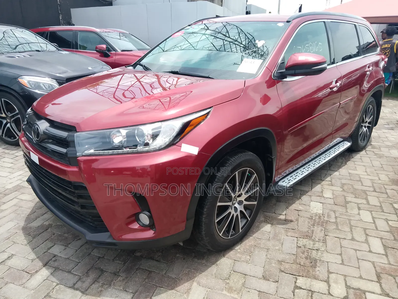Toyota Highlander LE 4x2 V6 (3.5L 6cyl 8A) 2018 Red