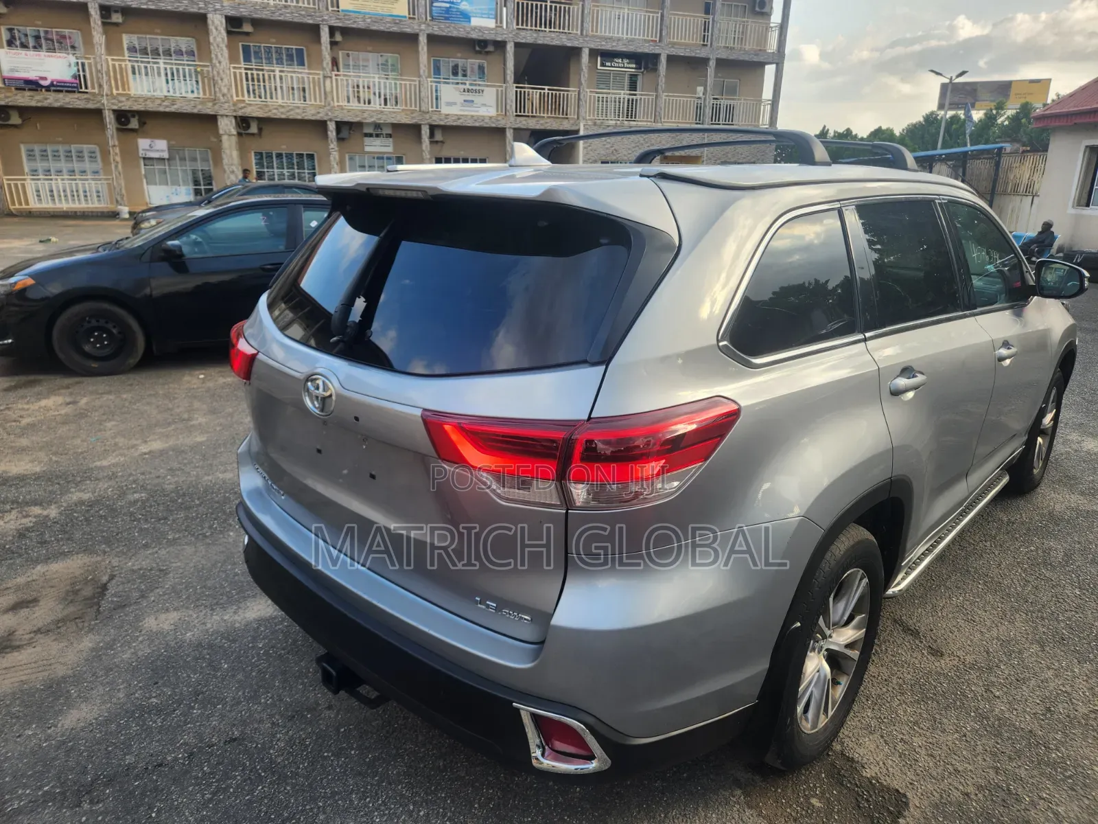 Toyota Highlander LE Plus 4dr SUV AWD (3.5L 6cyl 6A) 2015 Silver