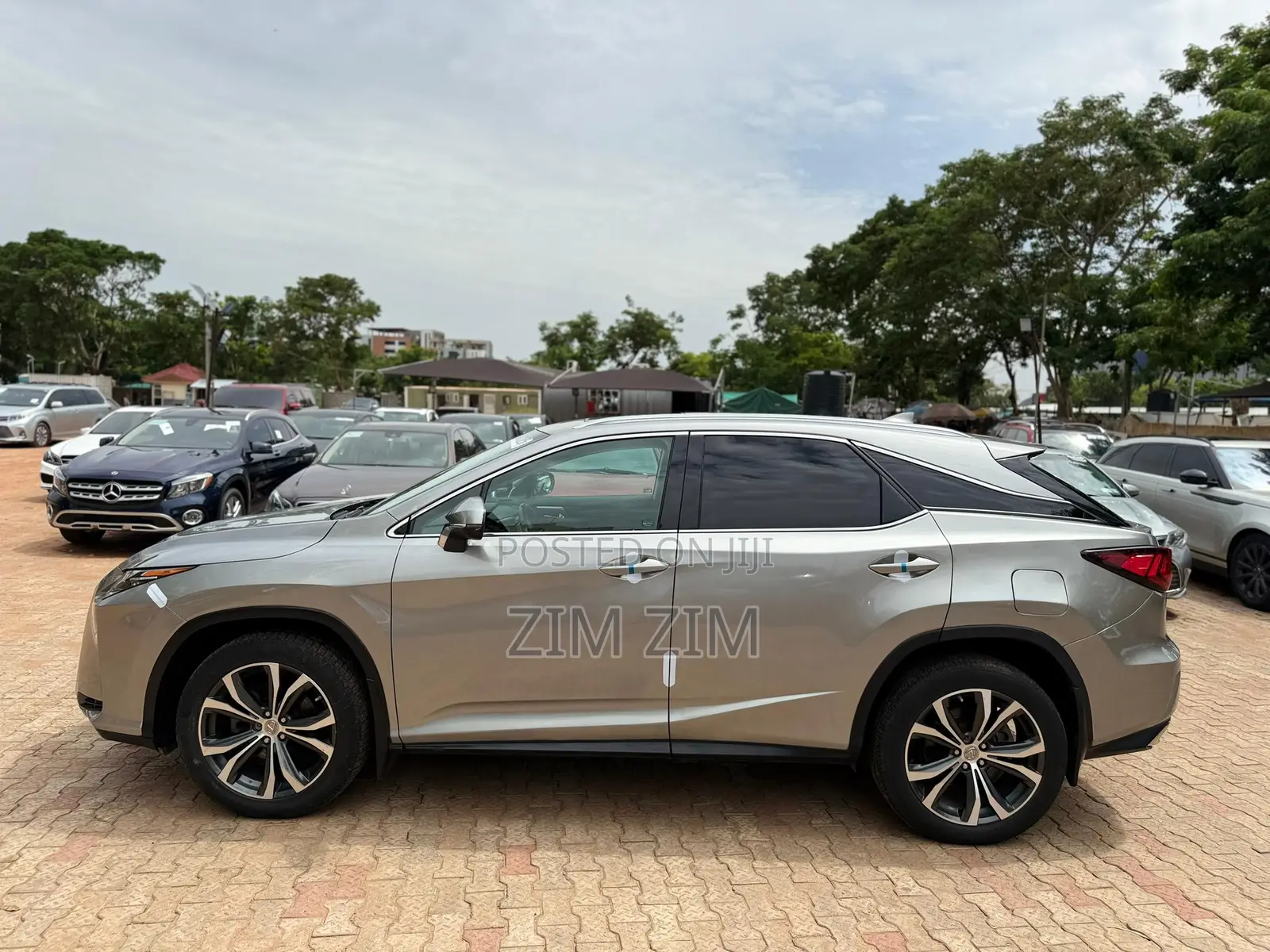 Lexus RX 350 AWD 2018 Gold
