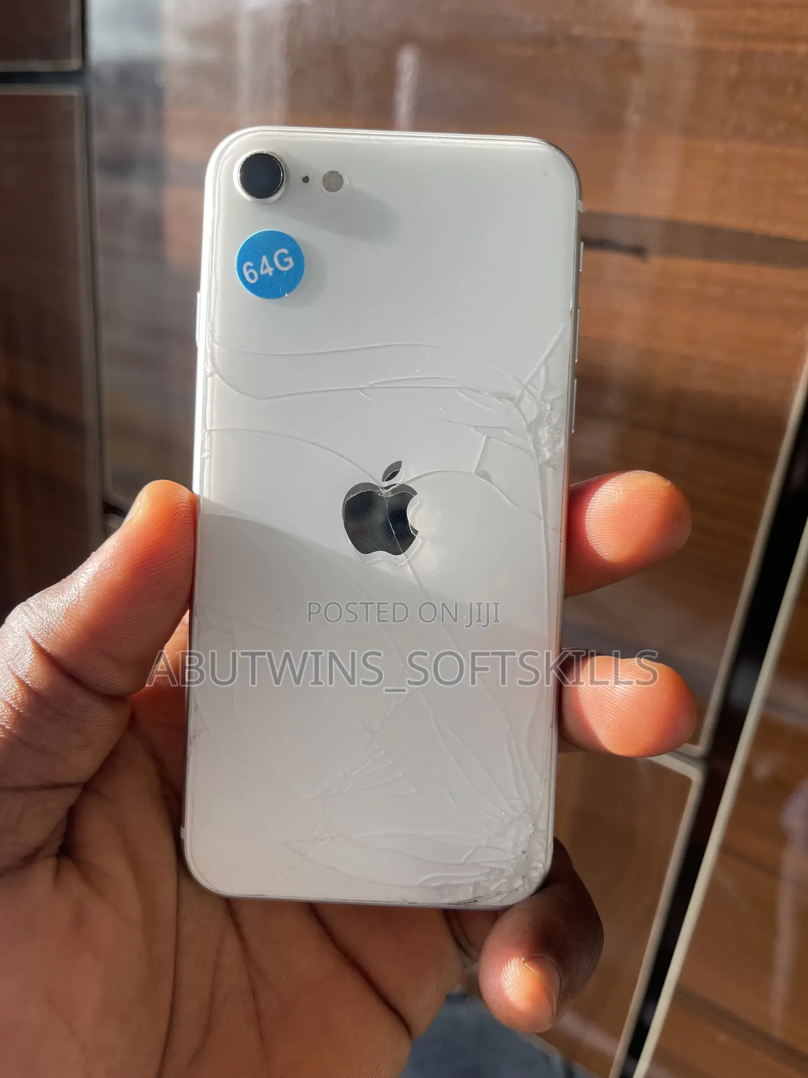 Apple iPhone SE (2022) 64 GB White