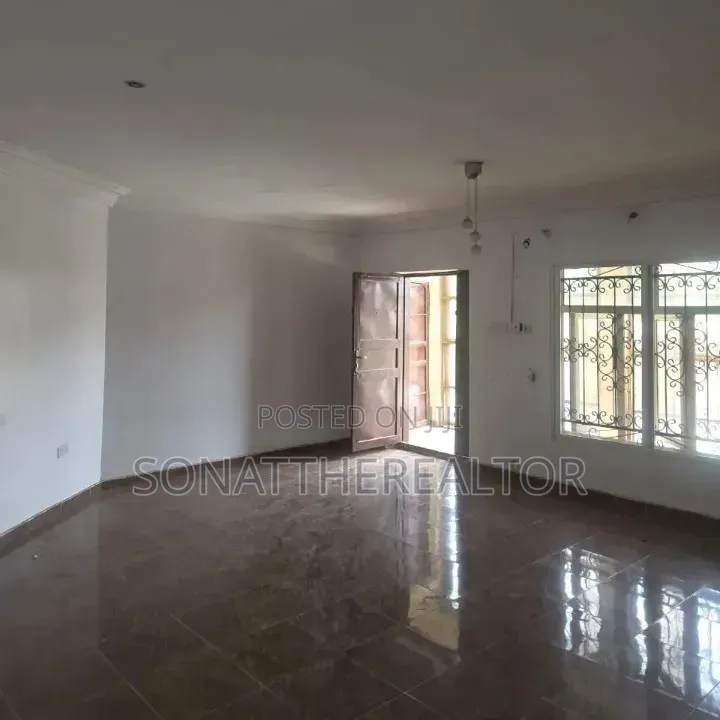 3bdrm Apartment in Golden Palace, Akala Express for rent