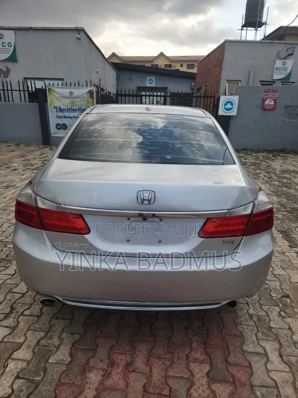 Honda Accord EX-L V-6 4dr Sedan w/Navigation (3.5L 6cyl 6A) 2014 Silver