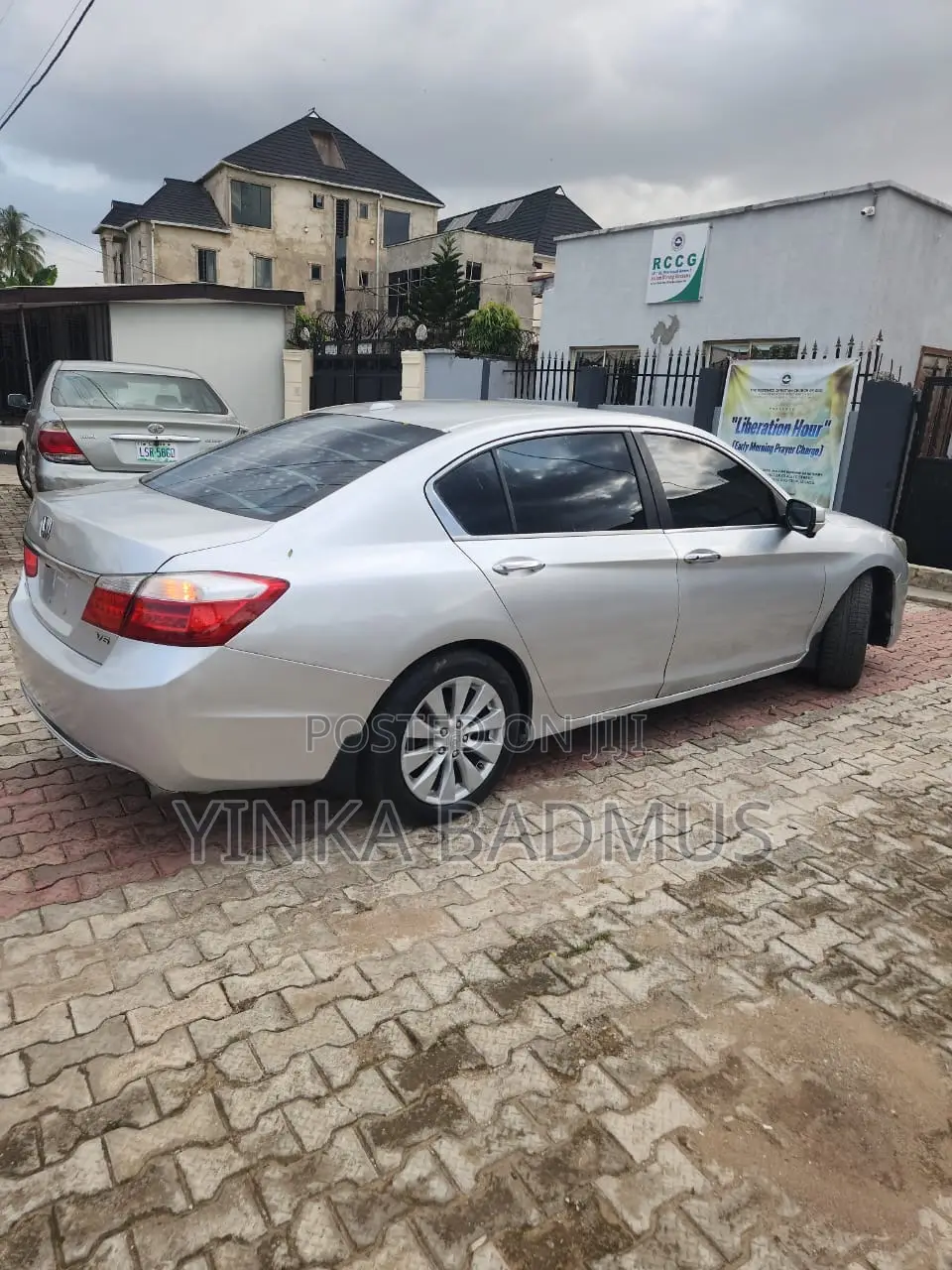 Honda Accord EX-L V-6 4dr Sedan w/Navigation (3.5L 6cyl 6A) 2014 Silver