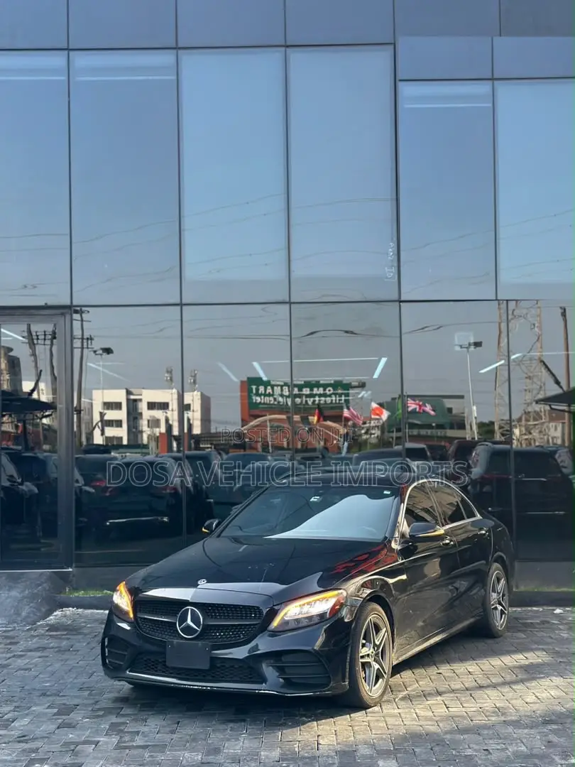 Mercedes-Benz C300 2020 Black
