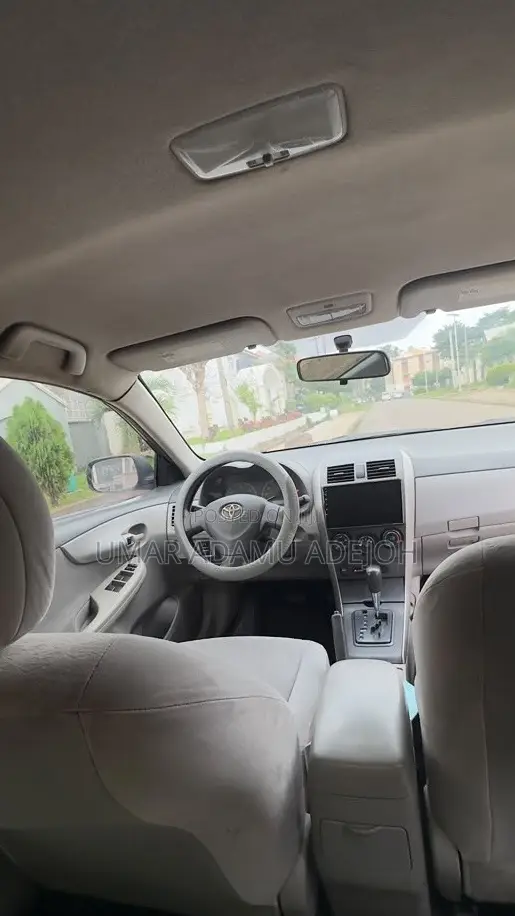 Toyota Corolla 2010 Green