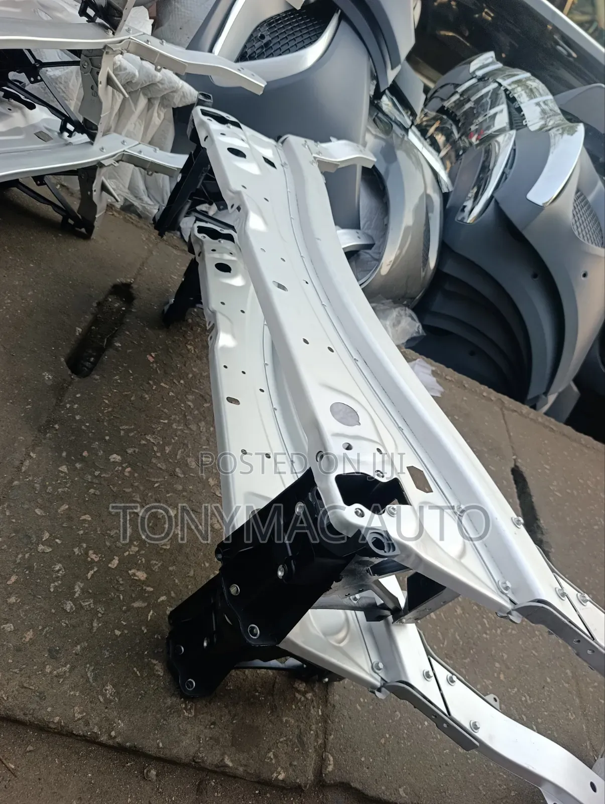 Mercedes Benz GLC Front Cut Complete