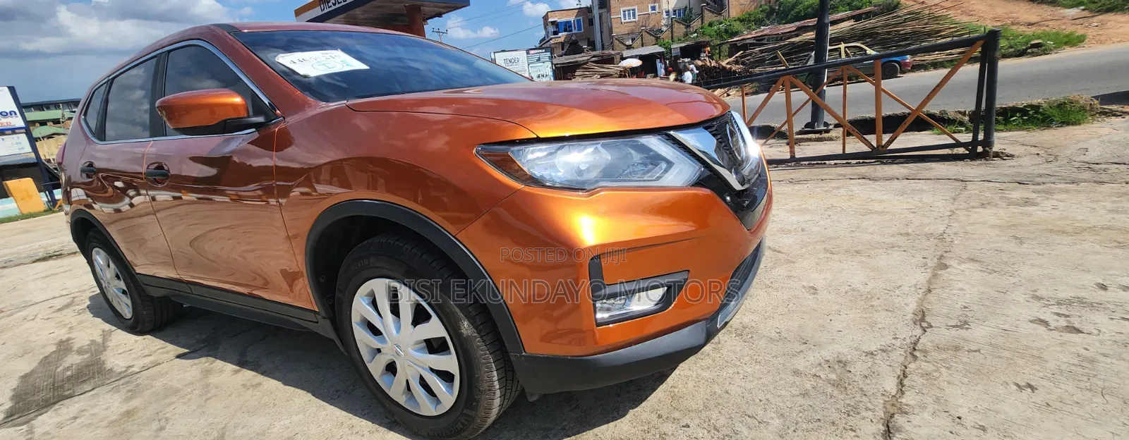 Nissan Rogue S AWD 2017 Orange