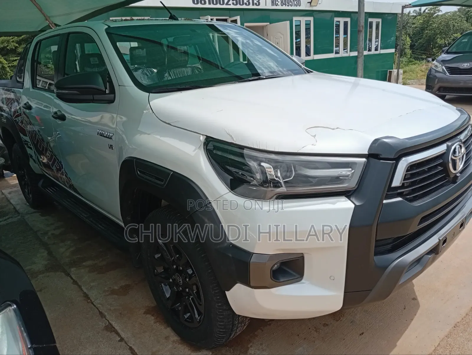 Toyota Hilux 2025 White