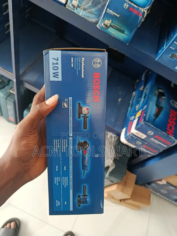 Bosch GWS 700 Angle Grinder 41⁄2" (115mm) – 700w Heavy Duty