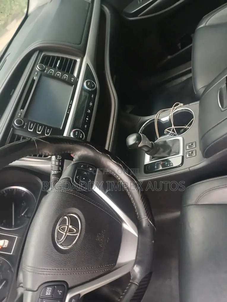 Toyota Highlander XLE V6 4x4 (3.5L 6cyl 6A) 2016 Black