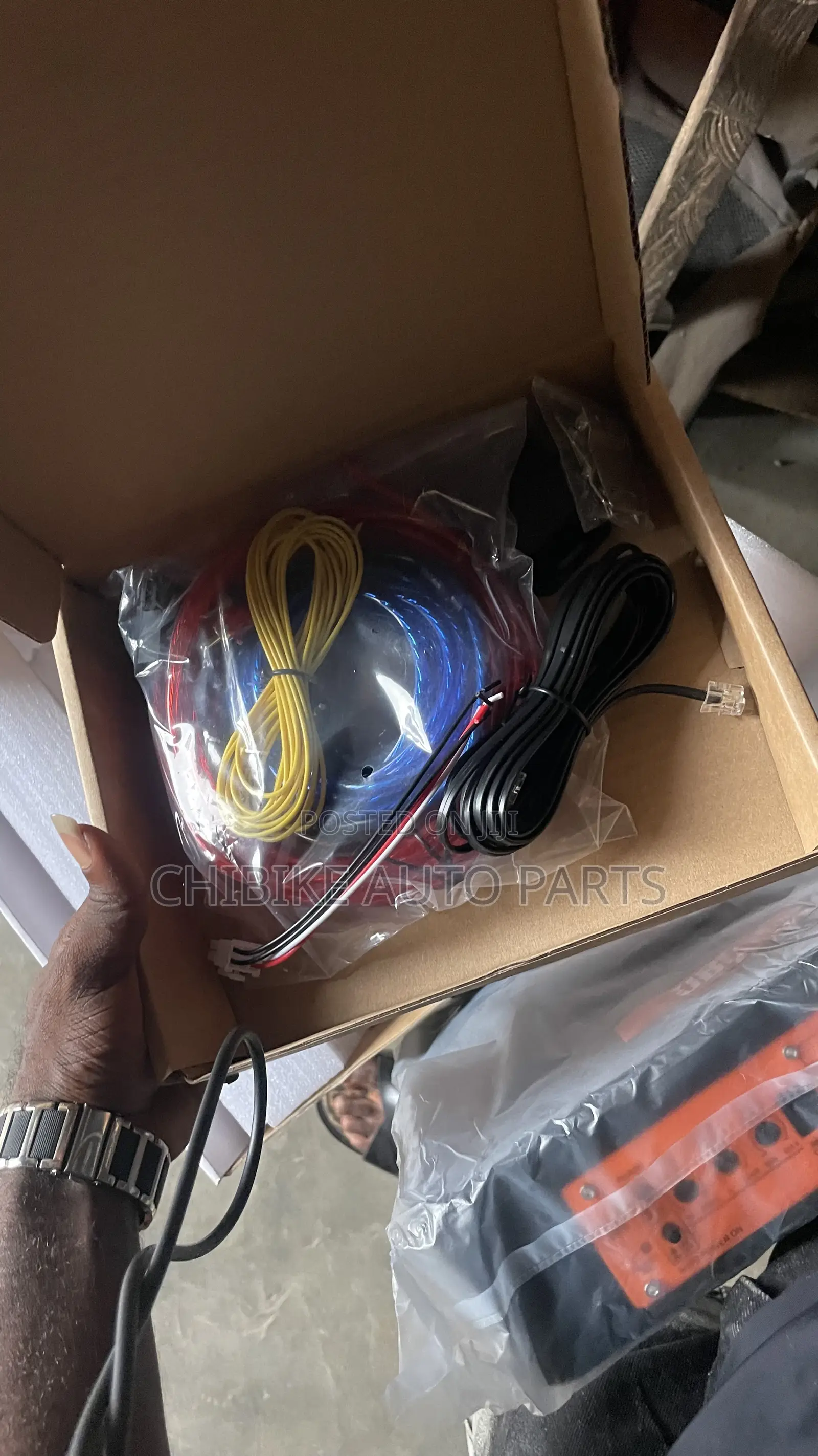 JBL Under Seat Woofer 6000watss Pro Bass