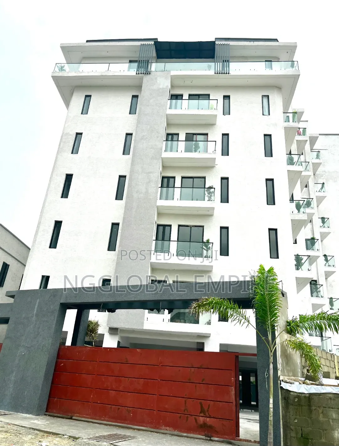 2bdrm Apartment in Lekki Phase 1 for sale