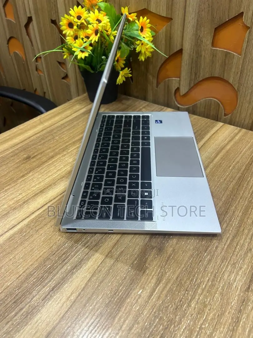 Laptop HP EliteBook 1040 G8 32GB Intel Core i7 SSD 512GB
