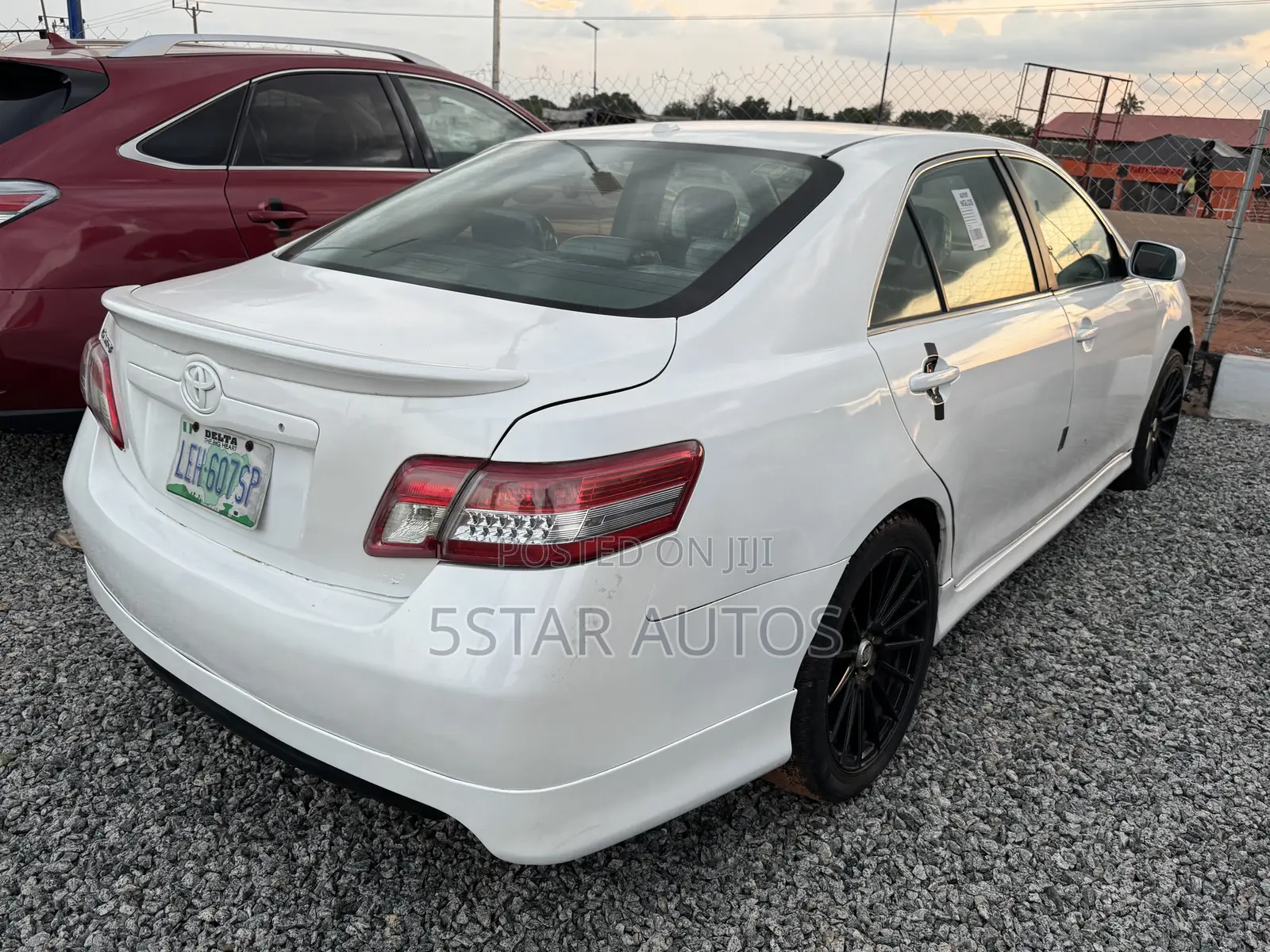 Toyota Camry SE 4dr Sedan (2.5L 4cyl 6AM) 2010 White
