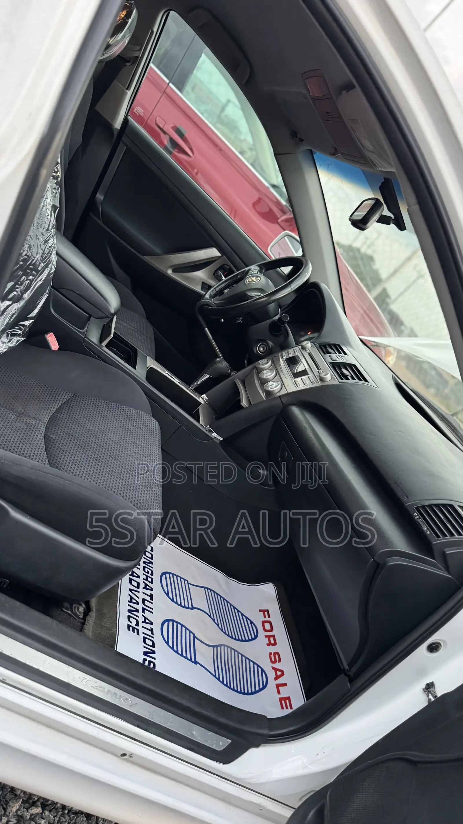 Toyota Camry SE 4dr Sedan (2.5L 4cyl 6AM) 2010 White